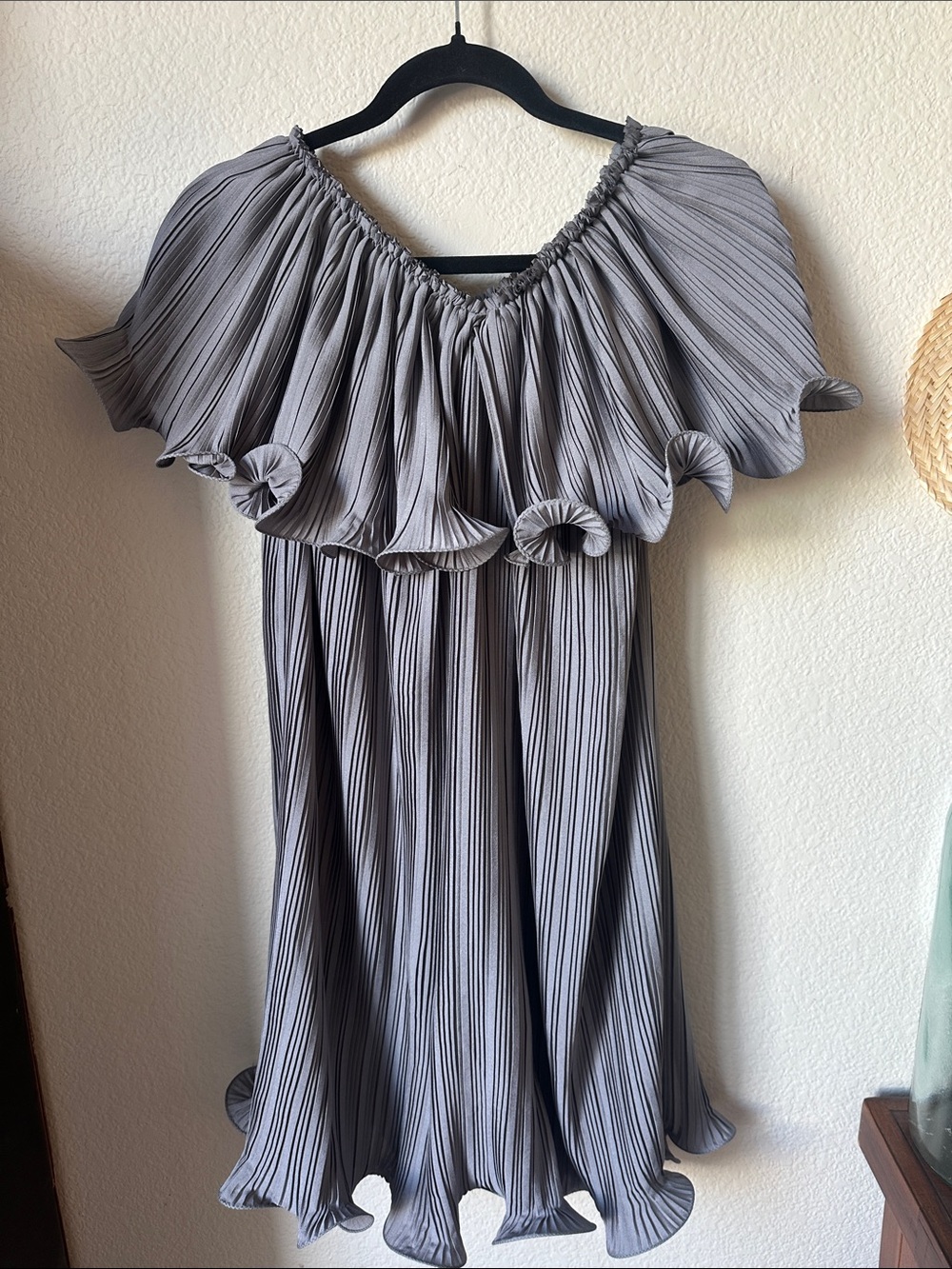 GENUINE PEOPLE off the Shoulder Ruffle Dress